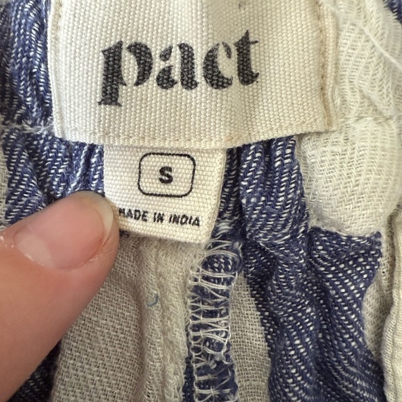Pact Blue and White Bermuda Shorts Nautical Stripes Size Small - Picture 6 of 6